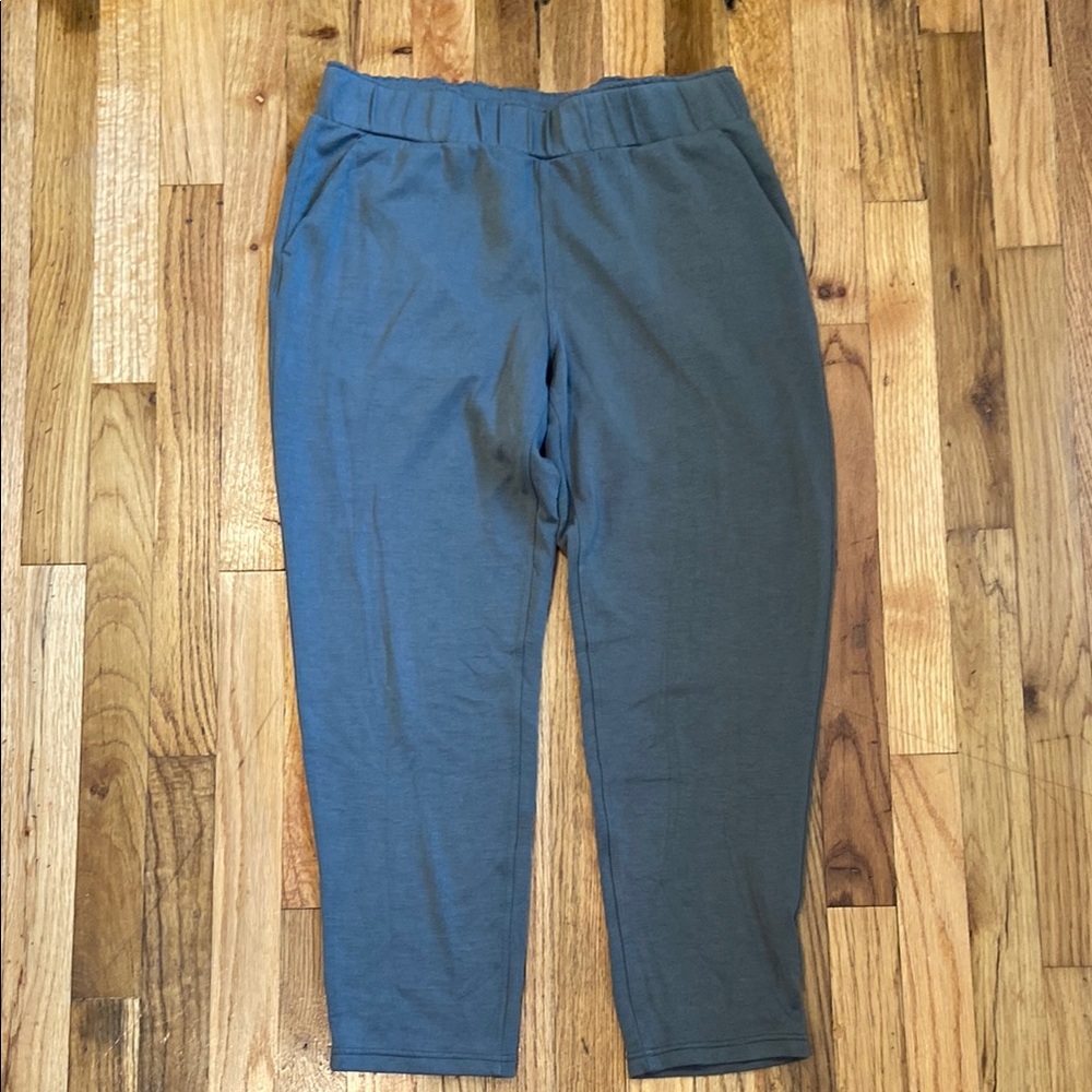 32 Degrees Green Ankle Cropped Pants